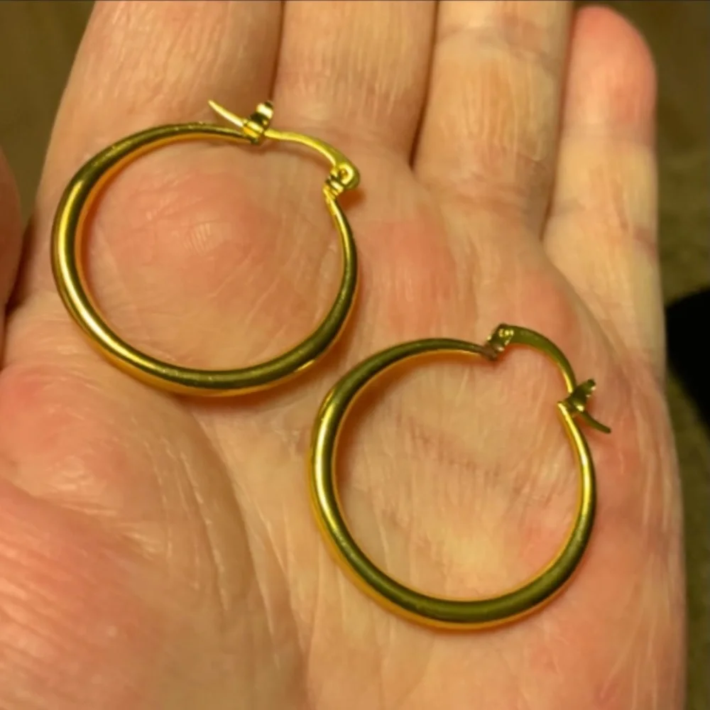 1” SIMPLE GOLD HOOPS - Picture 4 of 6